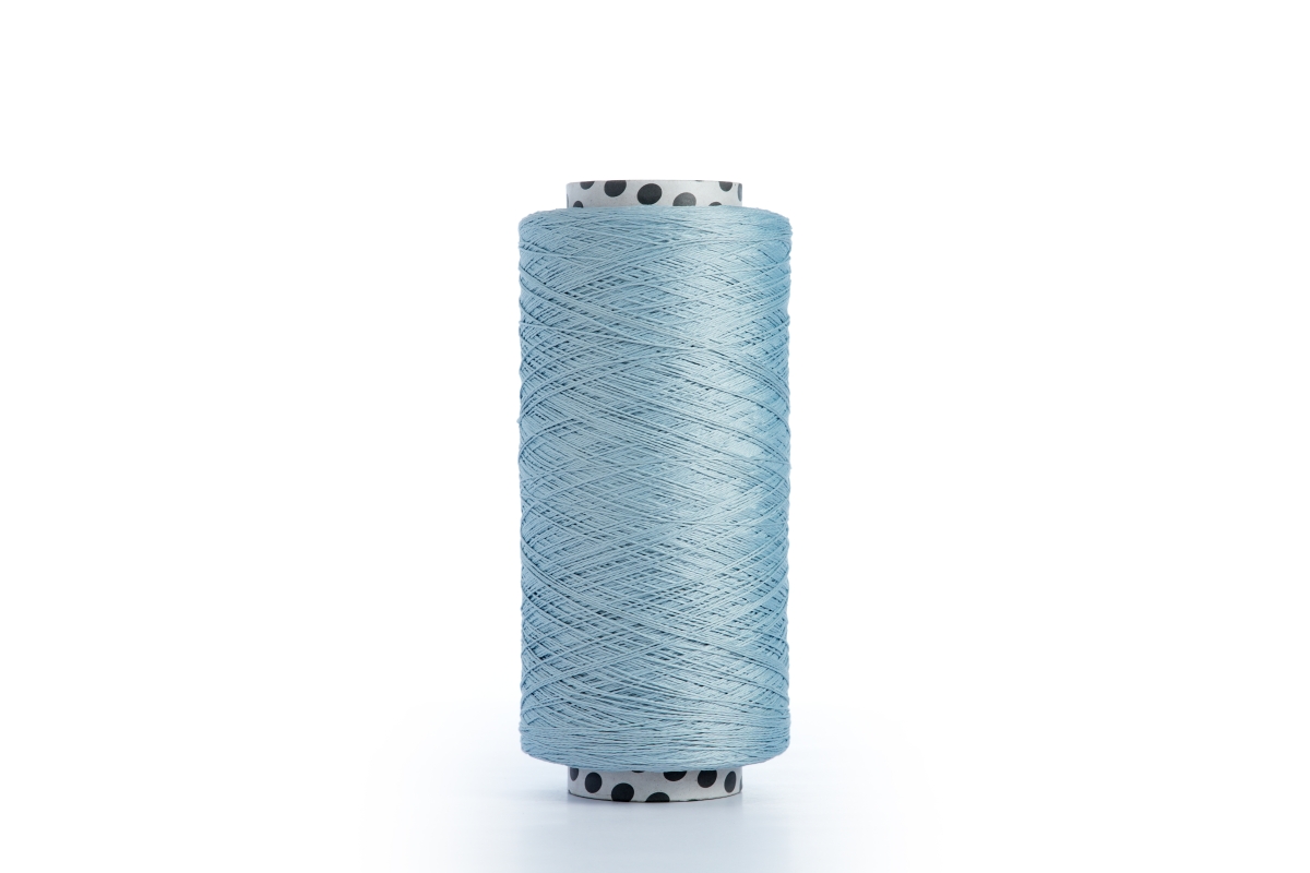 900-2 high bulk yarn sky blue